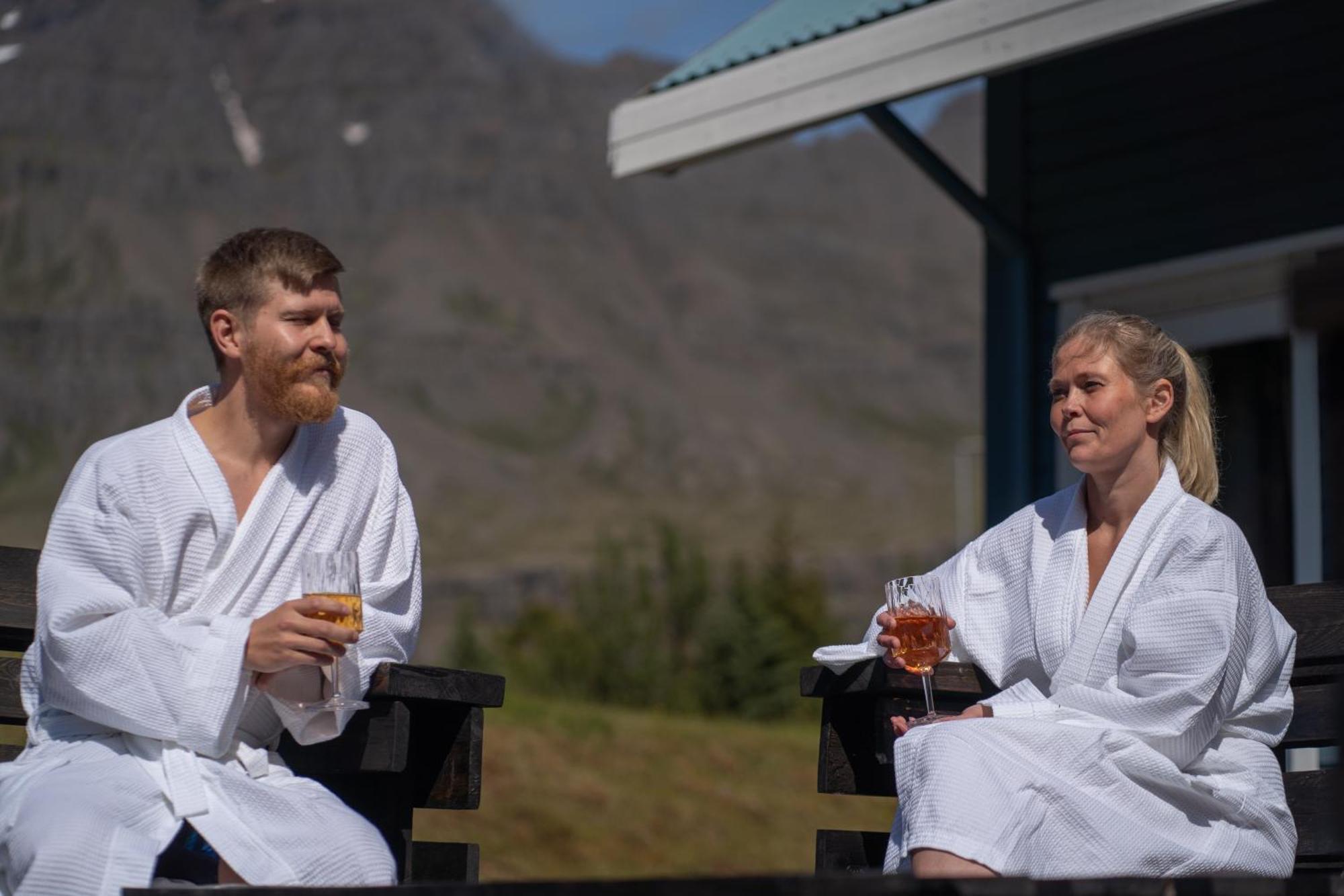 Hotel Breiddalsvik Екстер'єр фото