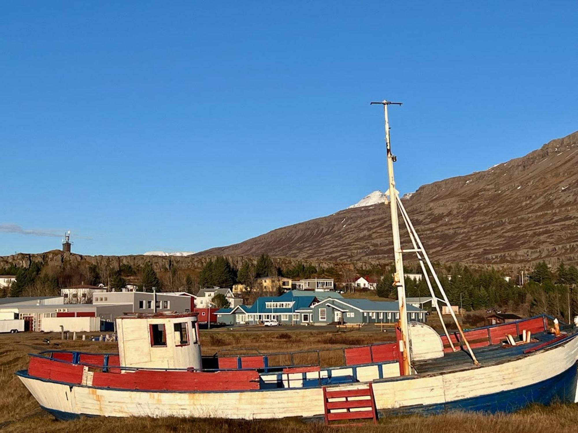 Hotel Breiddalsvik Екстер'єр фото